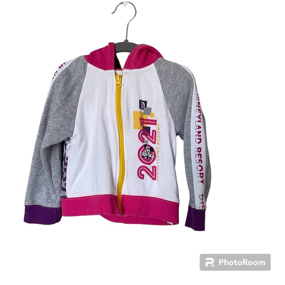 Disney themed bundle. H&M dress size 2-4yr, Disney Parks zip up size 4 - Picture 3 of 8